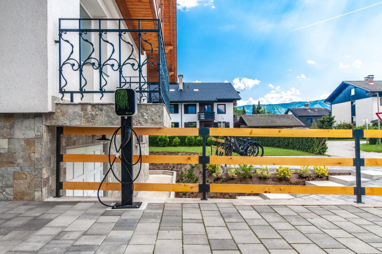 Apartments Ursus Bled Exterior foto