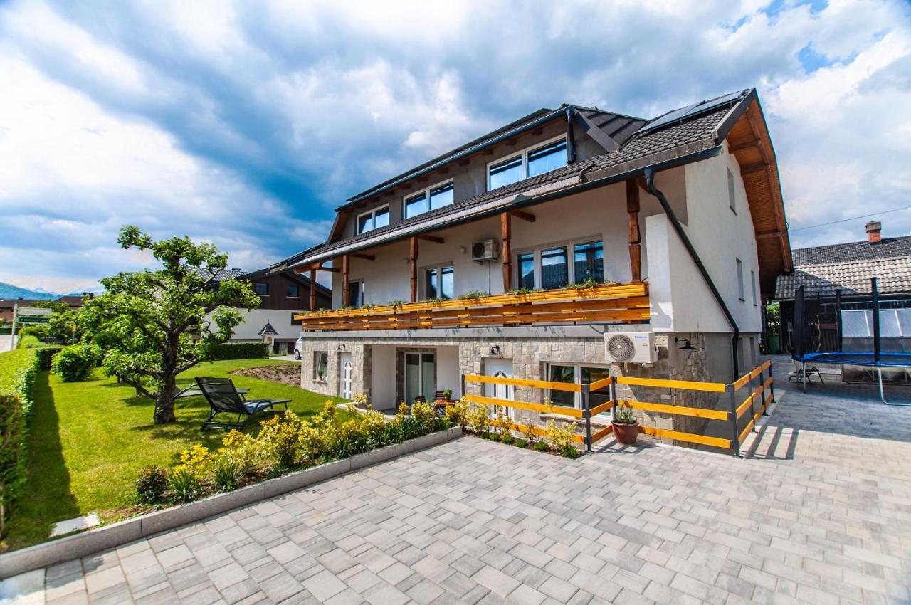 Apartments Ursus Bled Exterior foto